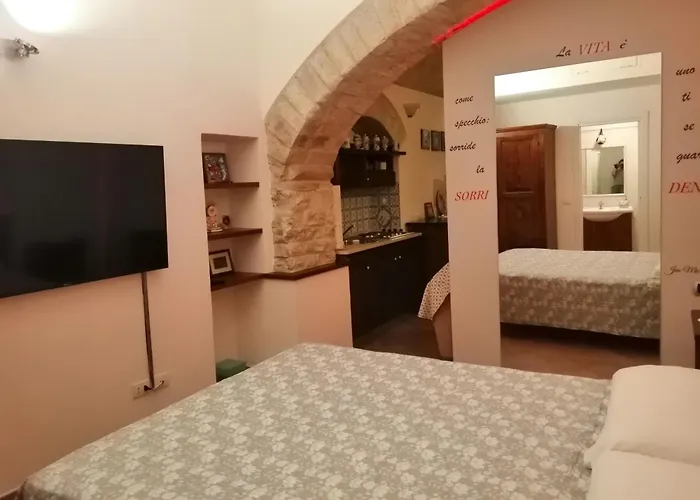 Piazza Matteotti 10 *